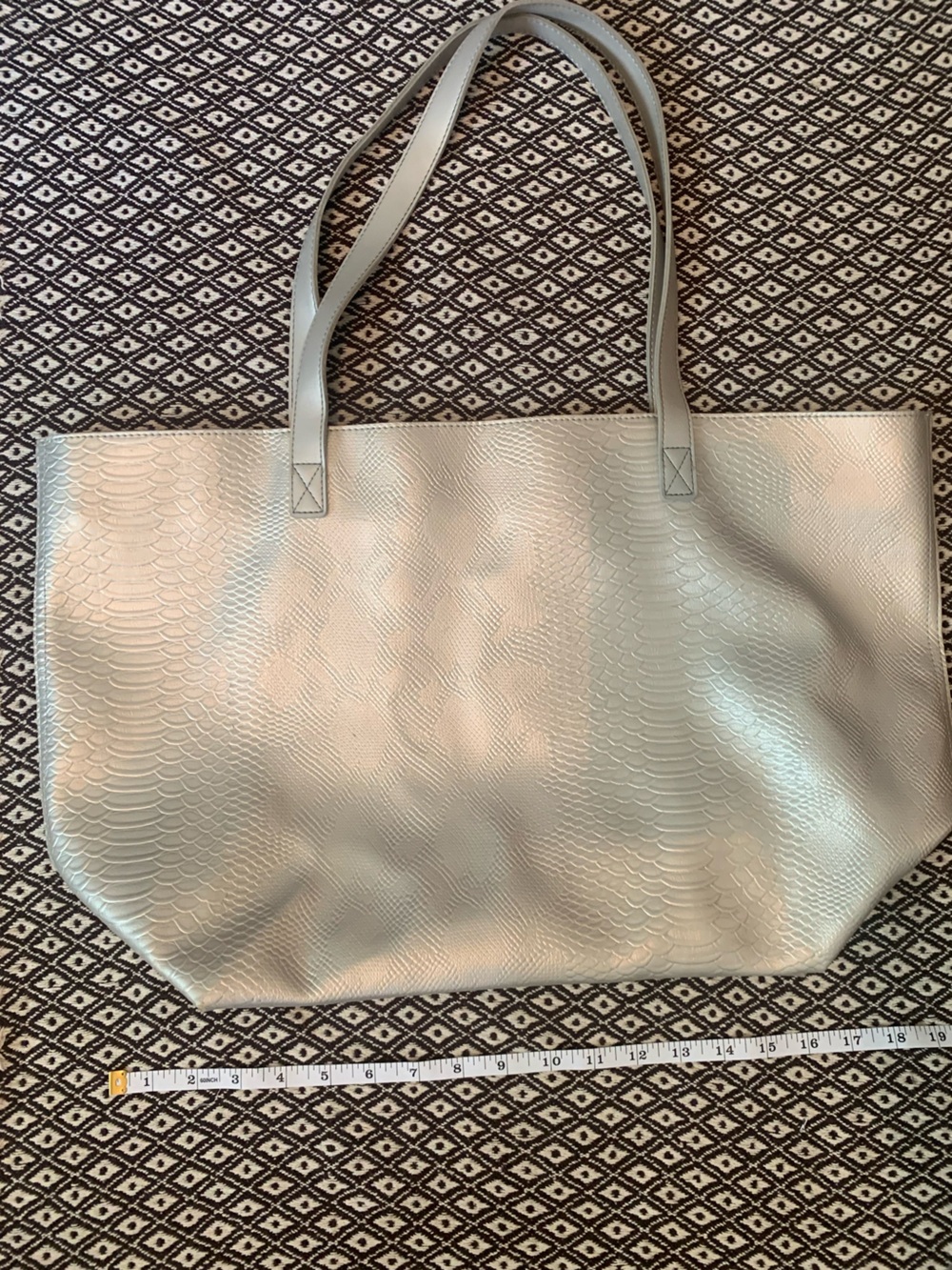 Metallic Silver Textured Tote Bag - Stylish Everyday Carry